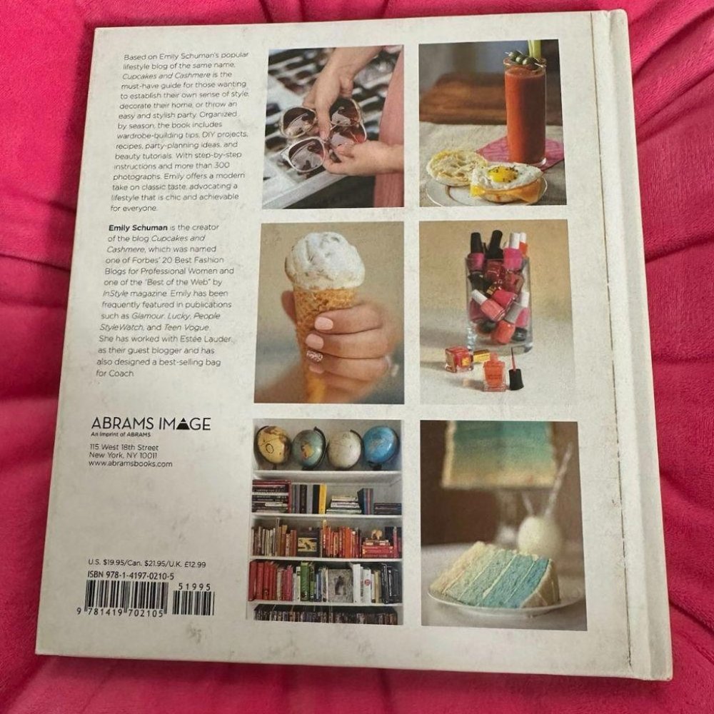 CUPCAKES & CASHMERE BOOK - Picture 2 of 8